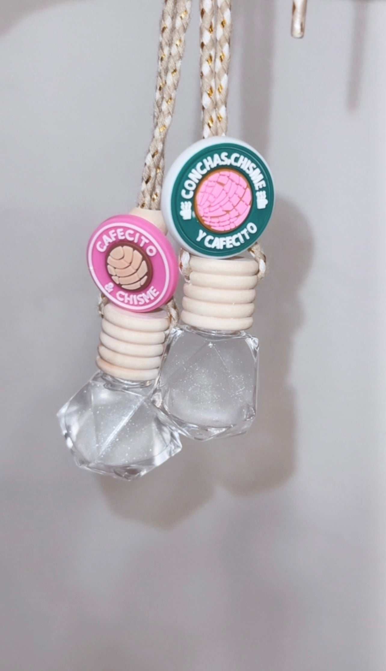 Car Hanging Air diffuser with Conchita charm (charm may vary)